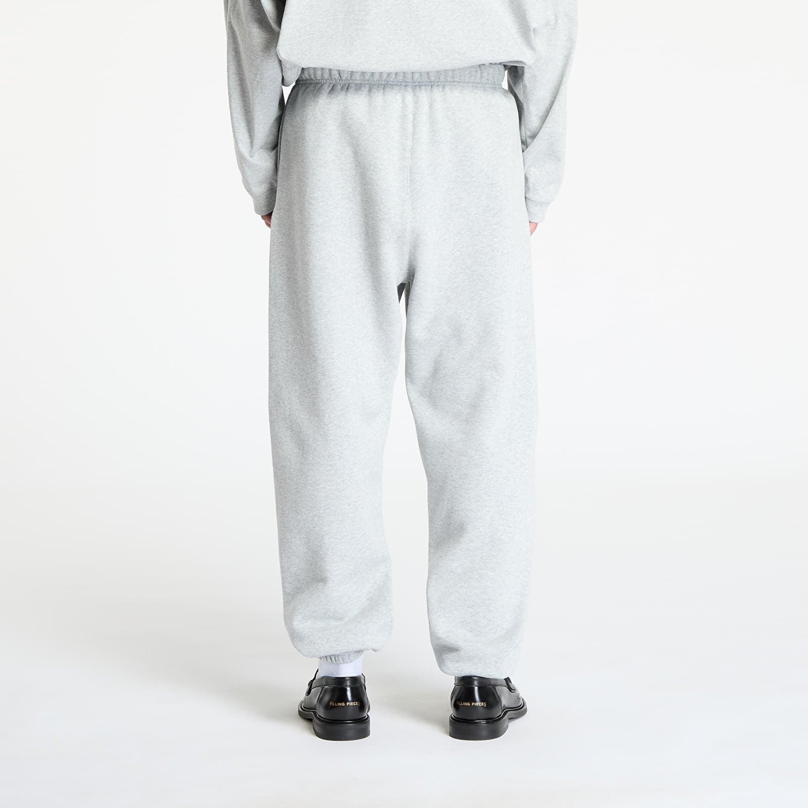 Fear of God Essentials Fleece Sweatpant Light Heather Gray