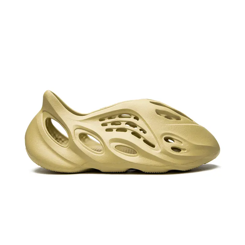 adidas Yeezy Foam RNNR Sulfur