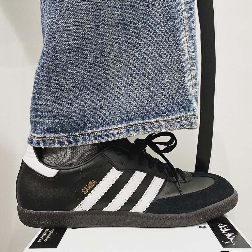adidas Samba Indoor Core Black Cloud White Vivid Red