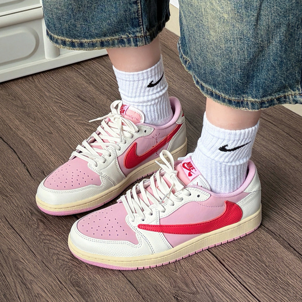 Jordan 1 Retro Low OG SP Travis Scott Sail Tropical Pink