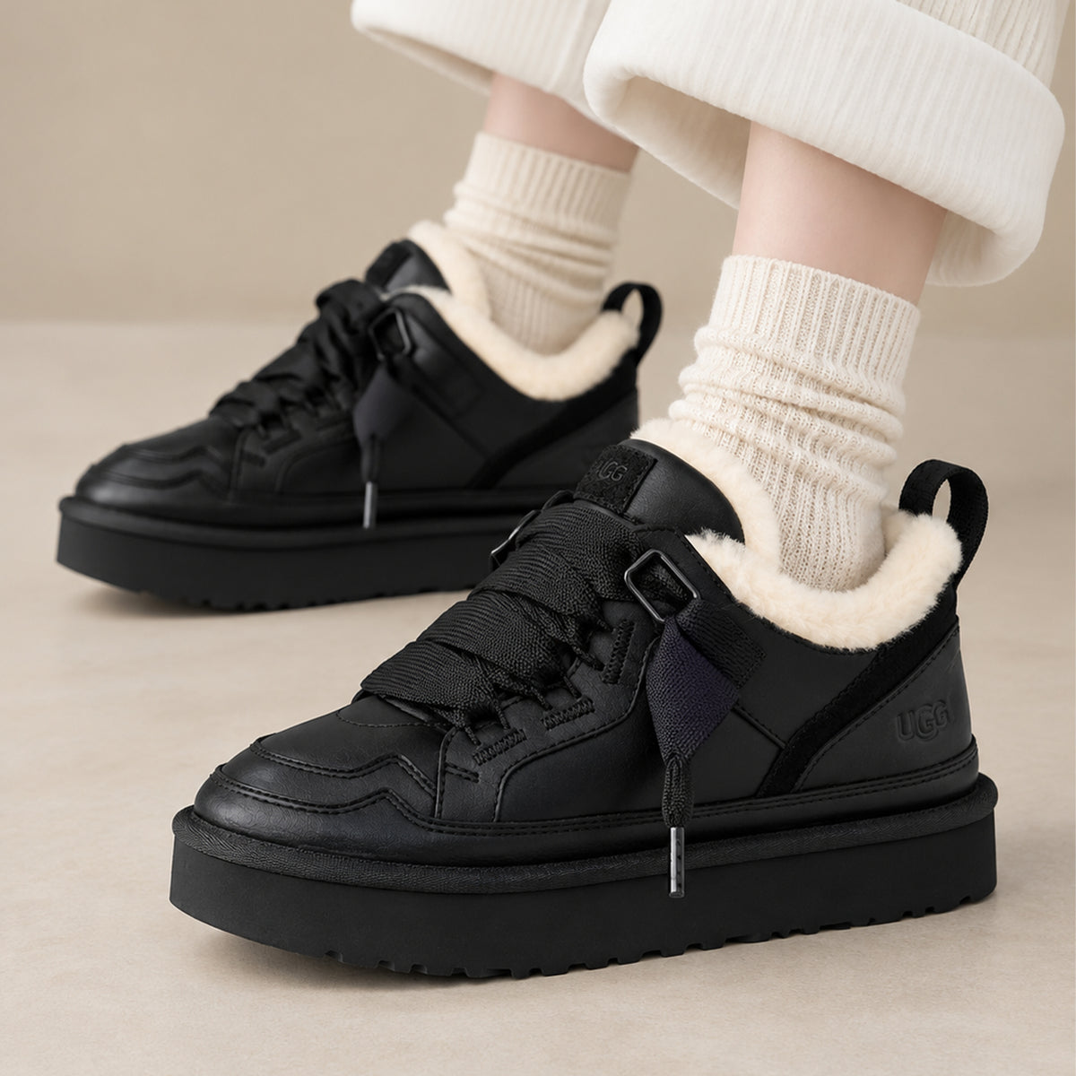 UGG Lowmel Leather Black (Women's)