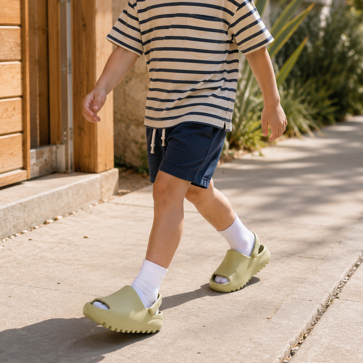 adidas Yeezy Slide Resin (Infants)