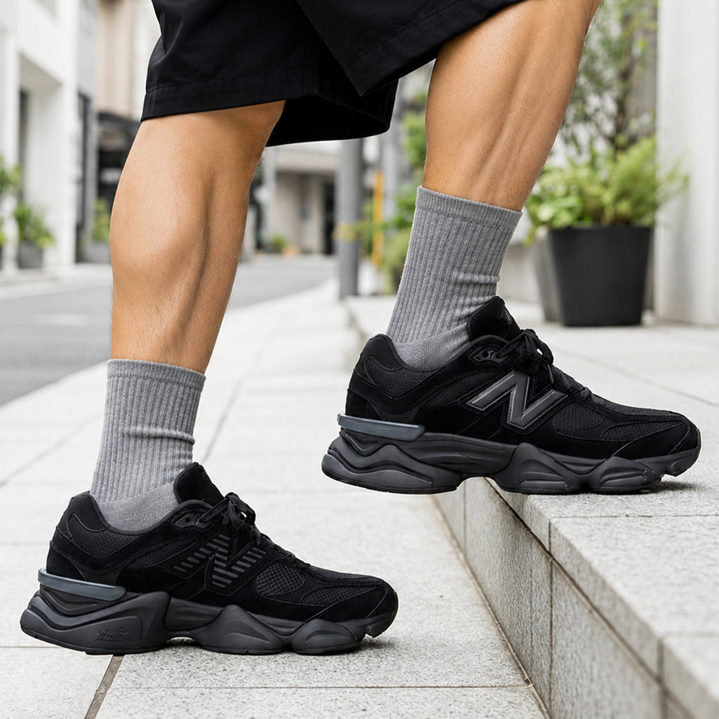 New Balance 9060 Triple Black