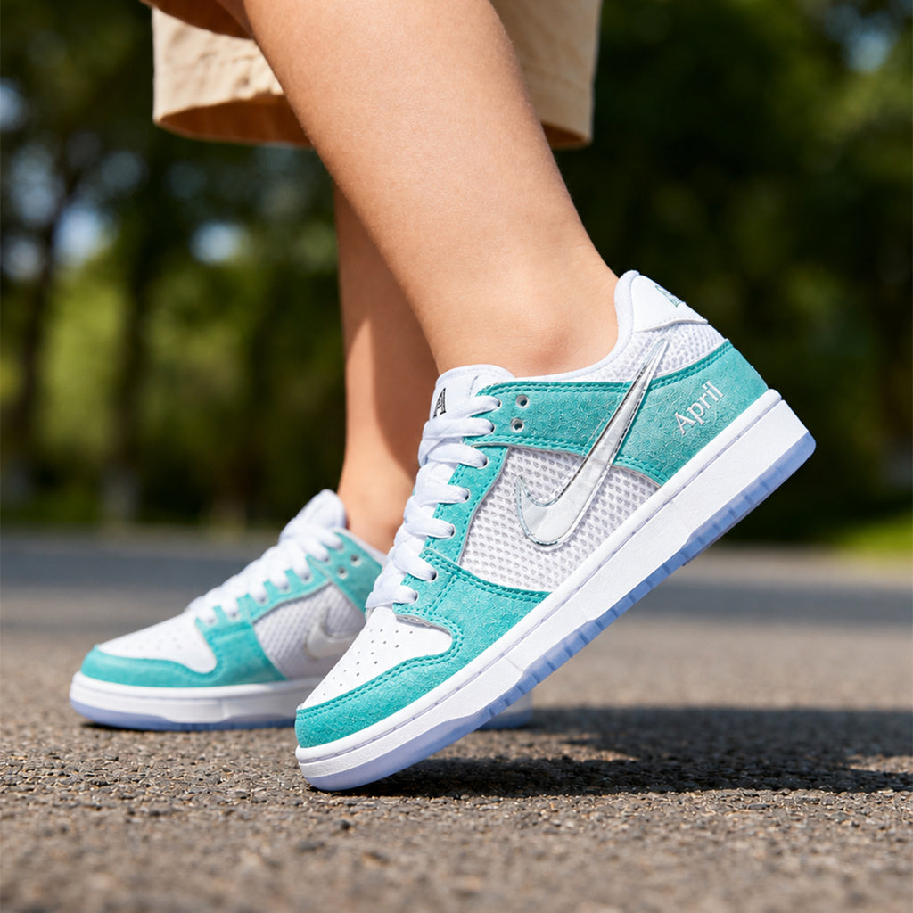 Nike SB Dunk Low April Skateboards (PS)