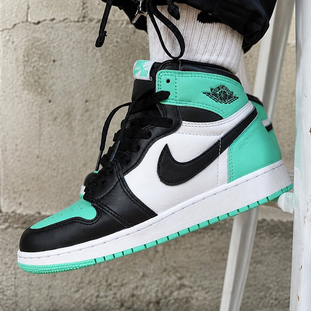 Jordan 1 Retro High OG Green Glow