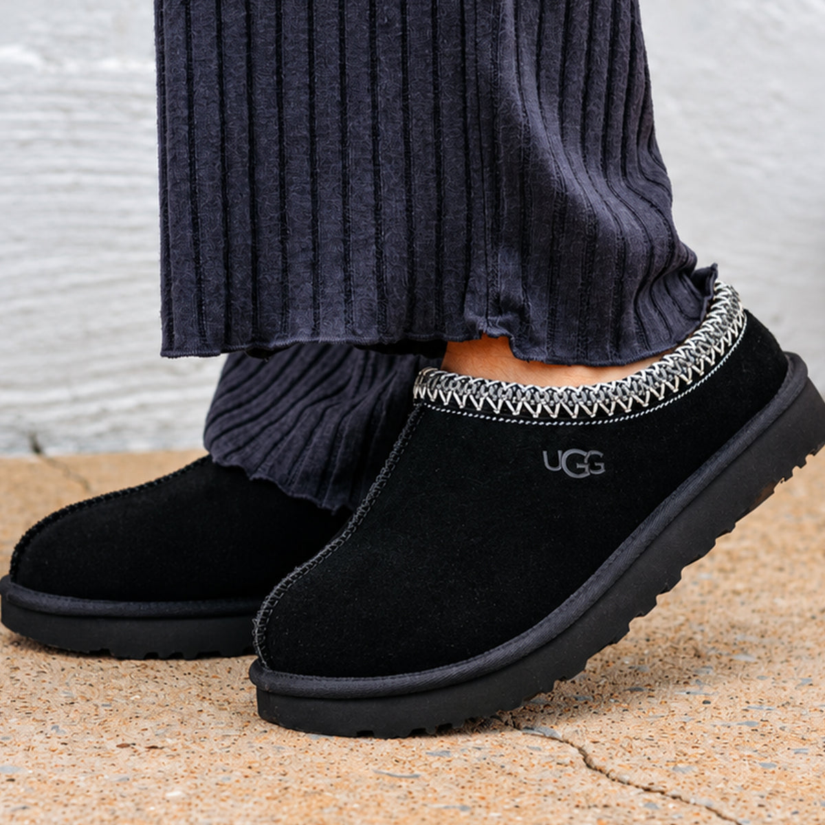 UGG Tasman Slipper Black (Women's)