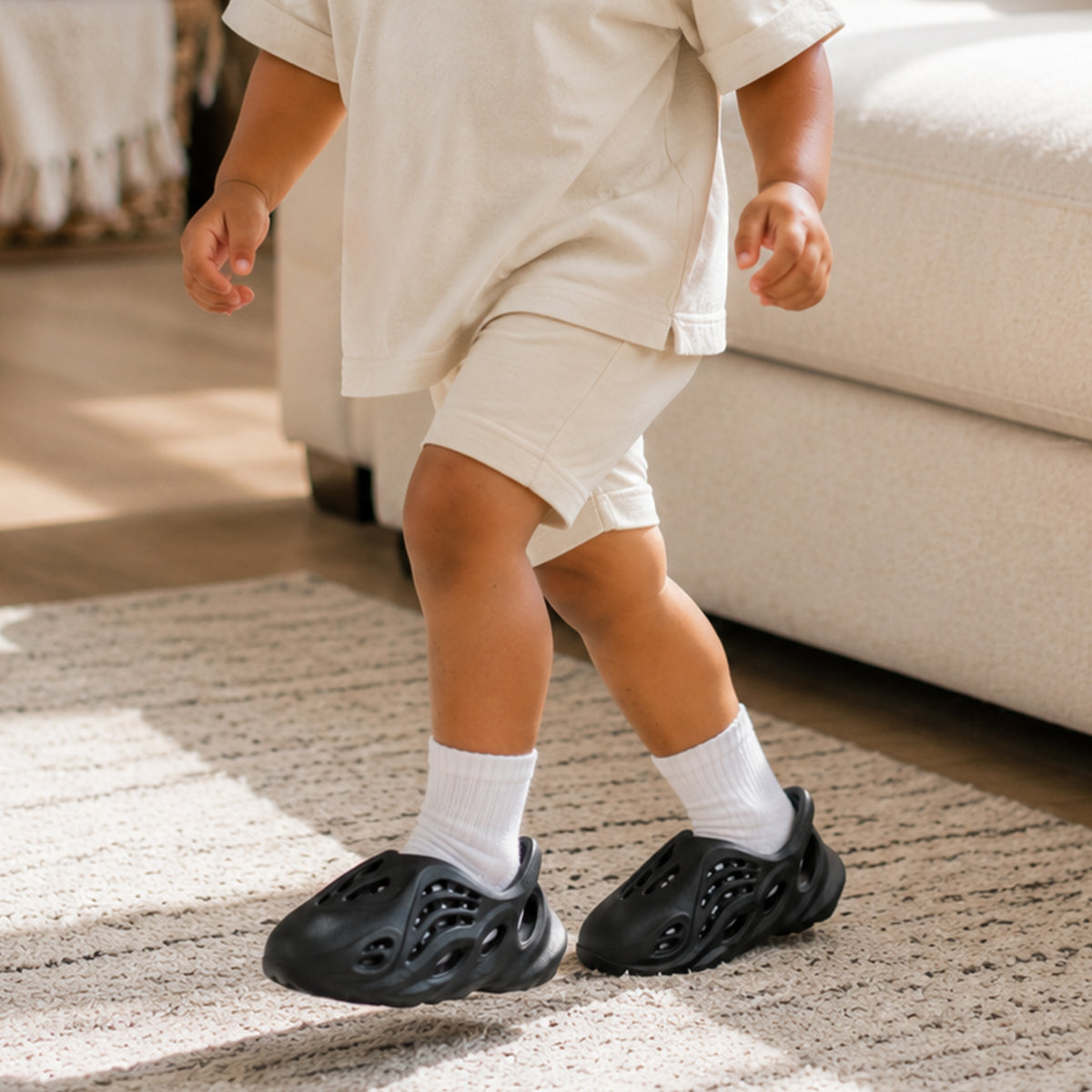 adidas Yeezy Foam RNR Onyx (Infants)