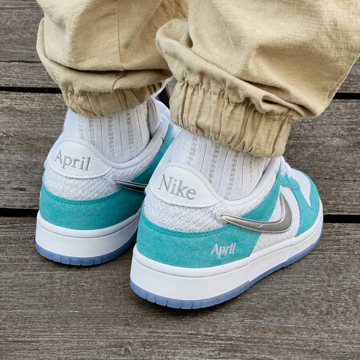 Nike SB Dunk Low April Skateboards (PS)