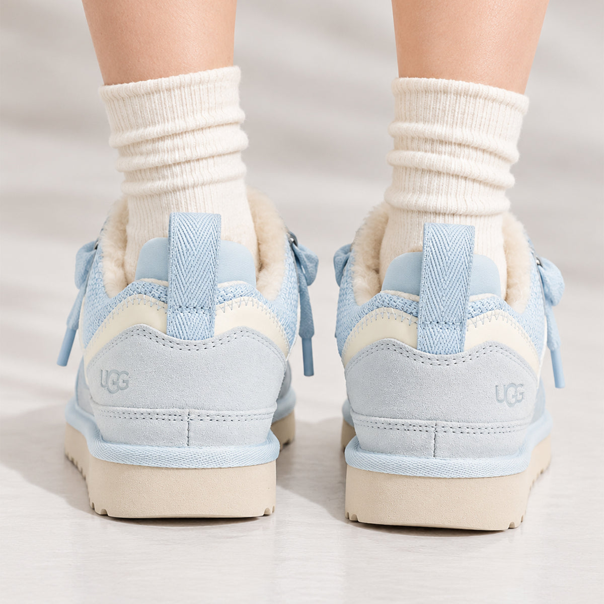 UGG Lowmel Dusted Sky Blue (Kids)
