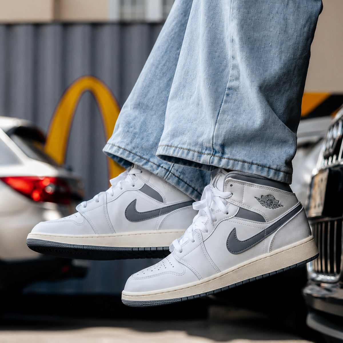 Jordan 1 Mid Neutral Grey