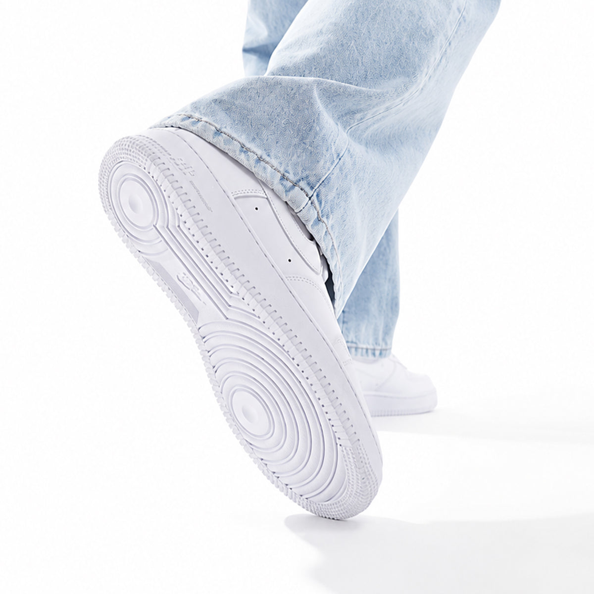 Nike Air Force 1 Low LE Triple White (GS)