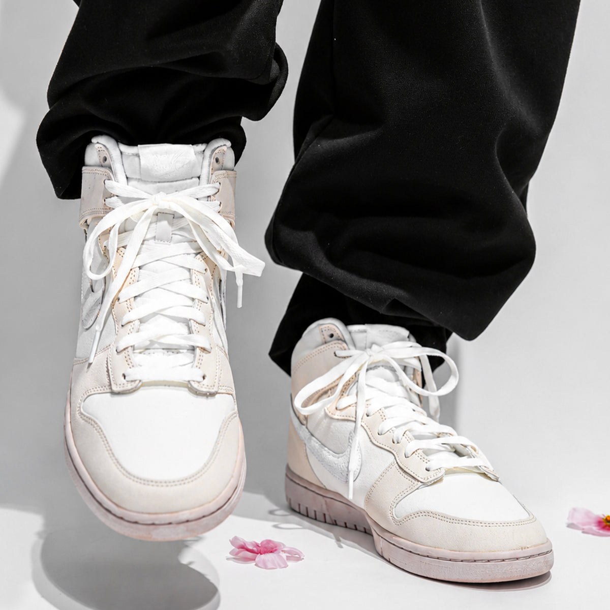 Nike Dunk High Retro PRM Cracked Leather Swoosh