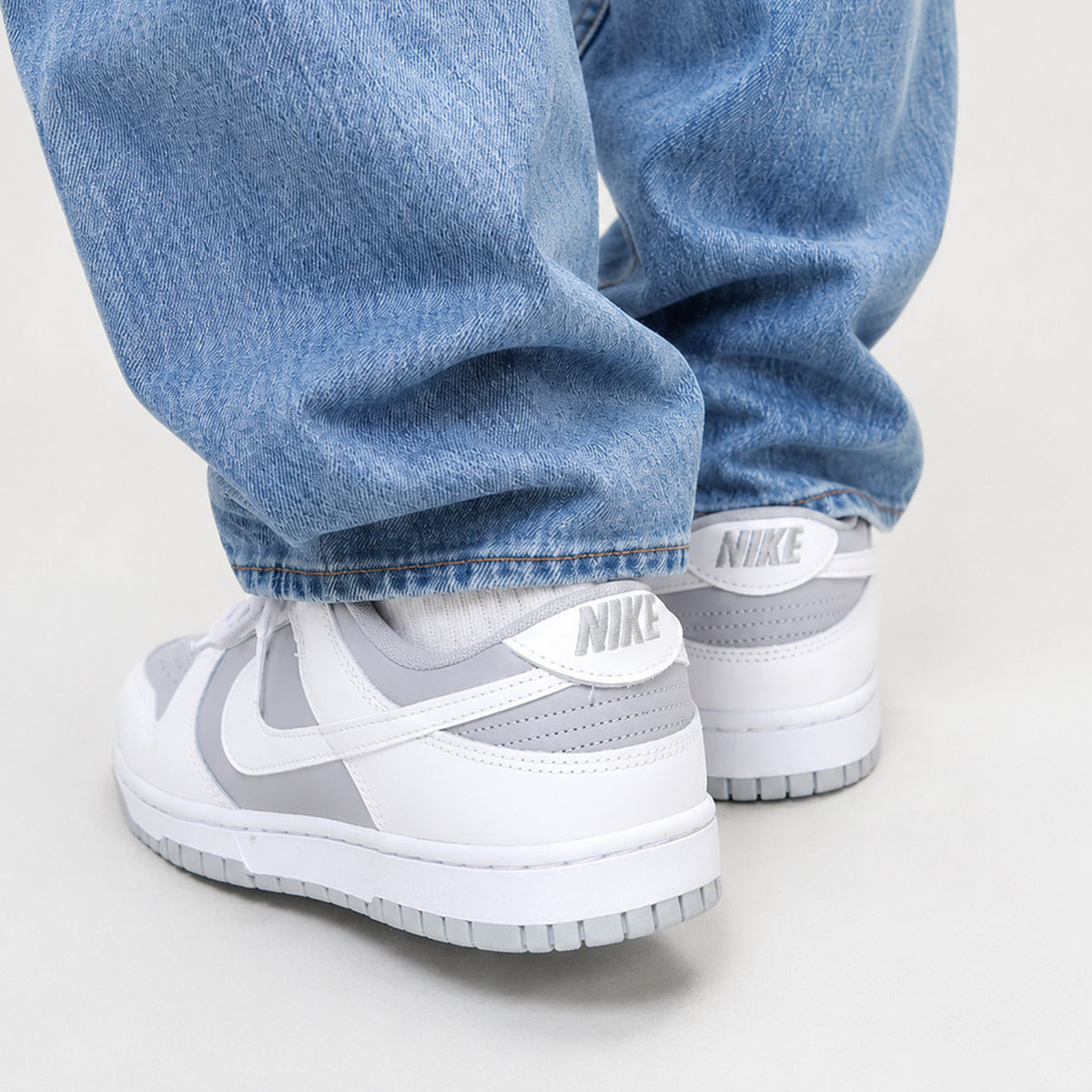 Nike Dunk Low Retro White Grey