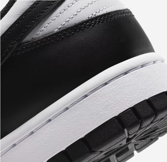 Nike Dunk Low Retro White Black Panda