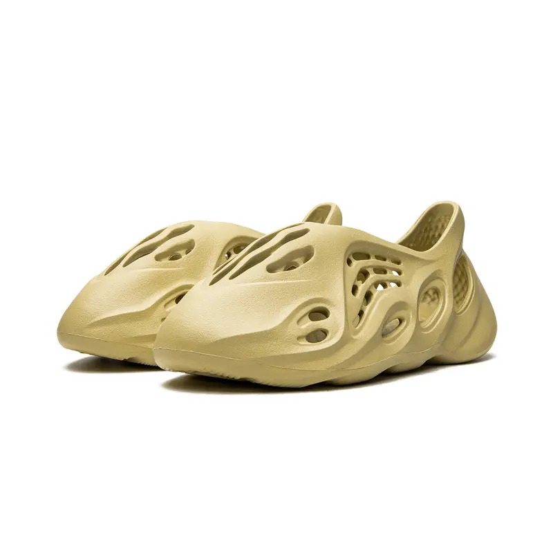 adidas Yeezy Foam RNNR Sulfur